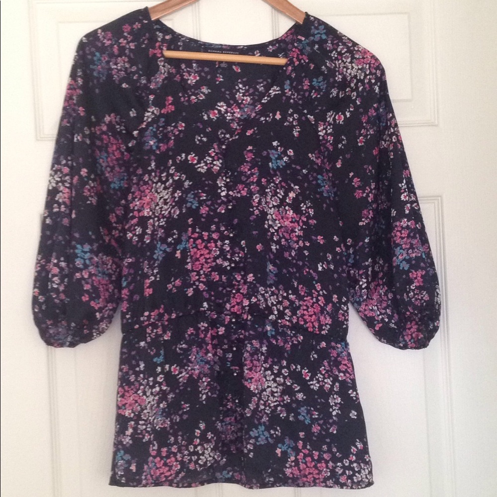 Beautiful Banana Republic floral blouse